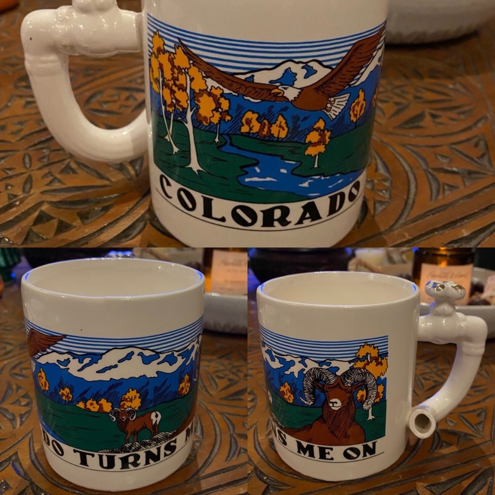 “Colorado Turns Me On” Pun Vintage Souvenir Mug, Travel, Retro Art